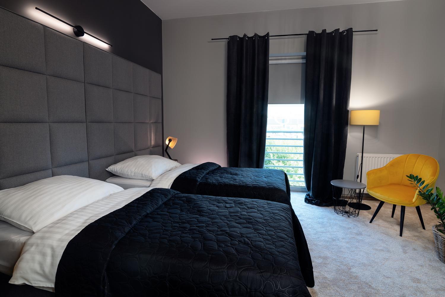 Hotel Absolwent Gostyń Exteriér fotografie