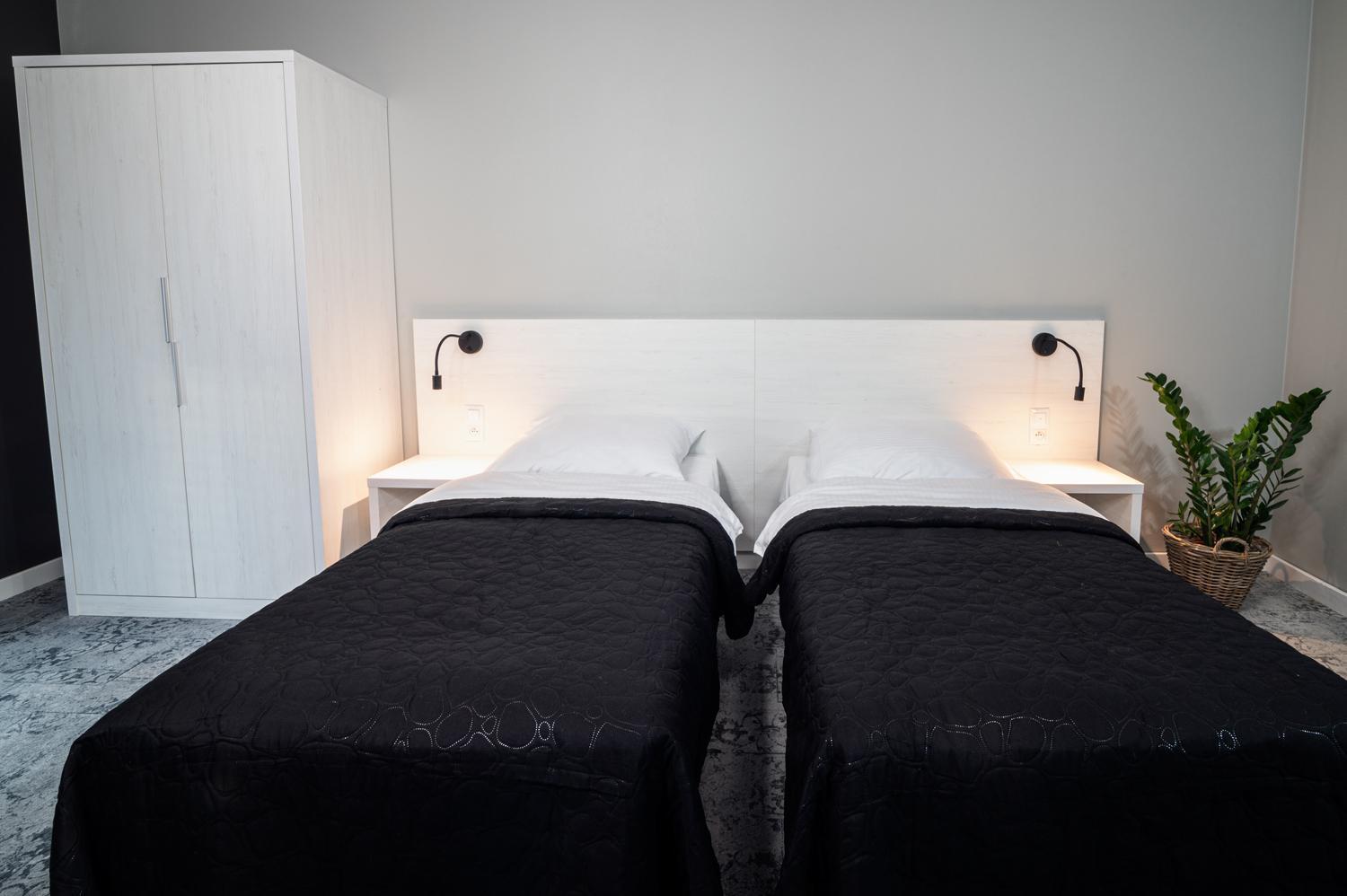Hotel Absolwent Gostyń Exteriér fotografie