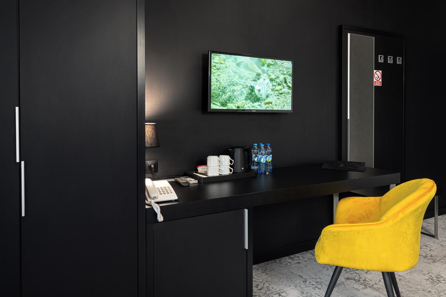 Hotel Absolwent Gostyń Exteriér fotografie