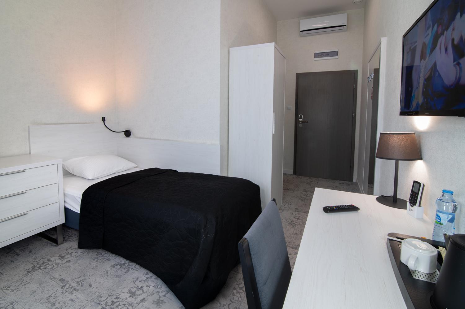 Hotel Absolwent Gostyń Exteriér fotografie